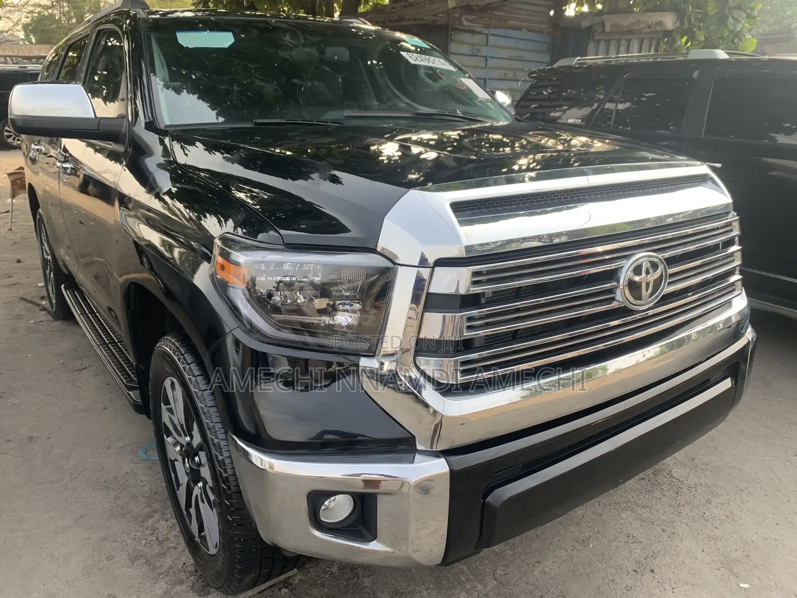 Toyota Sequoia Platinum 4dr SUV 4WD (5.7L 8cyl 6A) 2016 Black