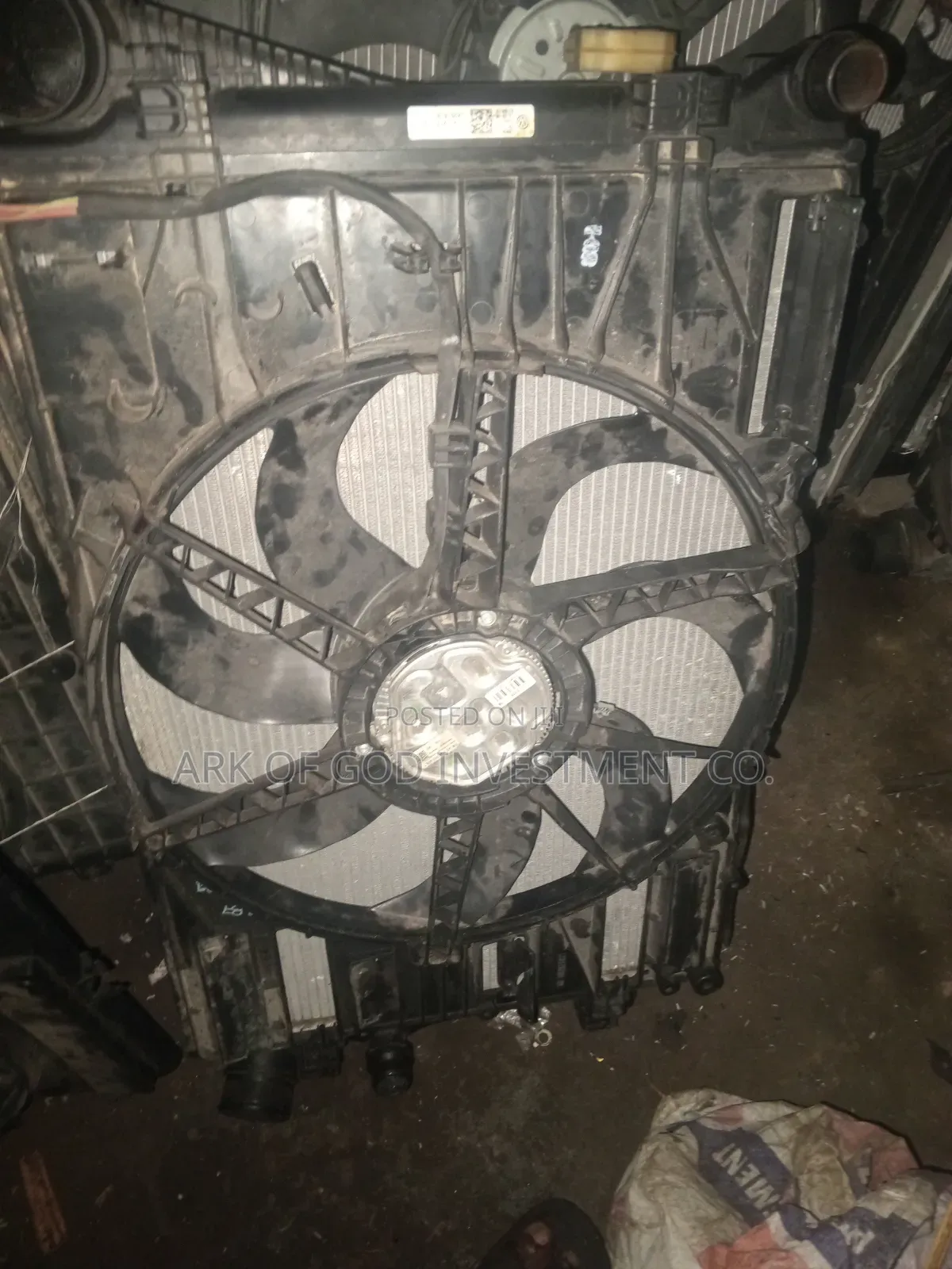 Radiator and Fan for Volkswagen Golf 7 2017