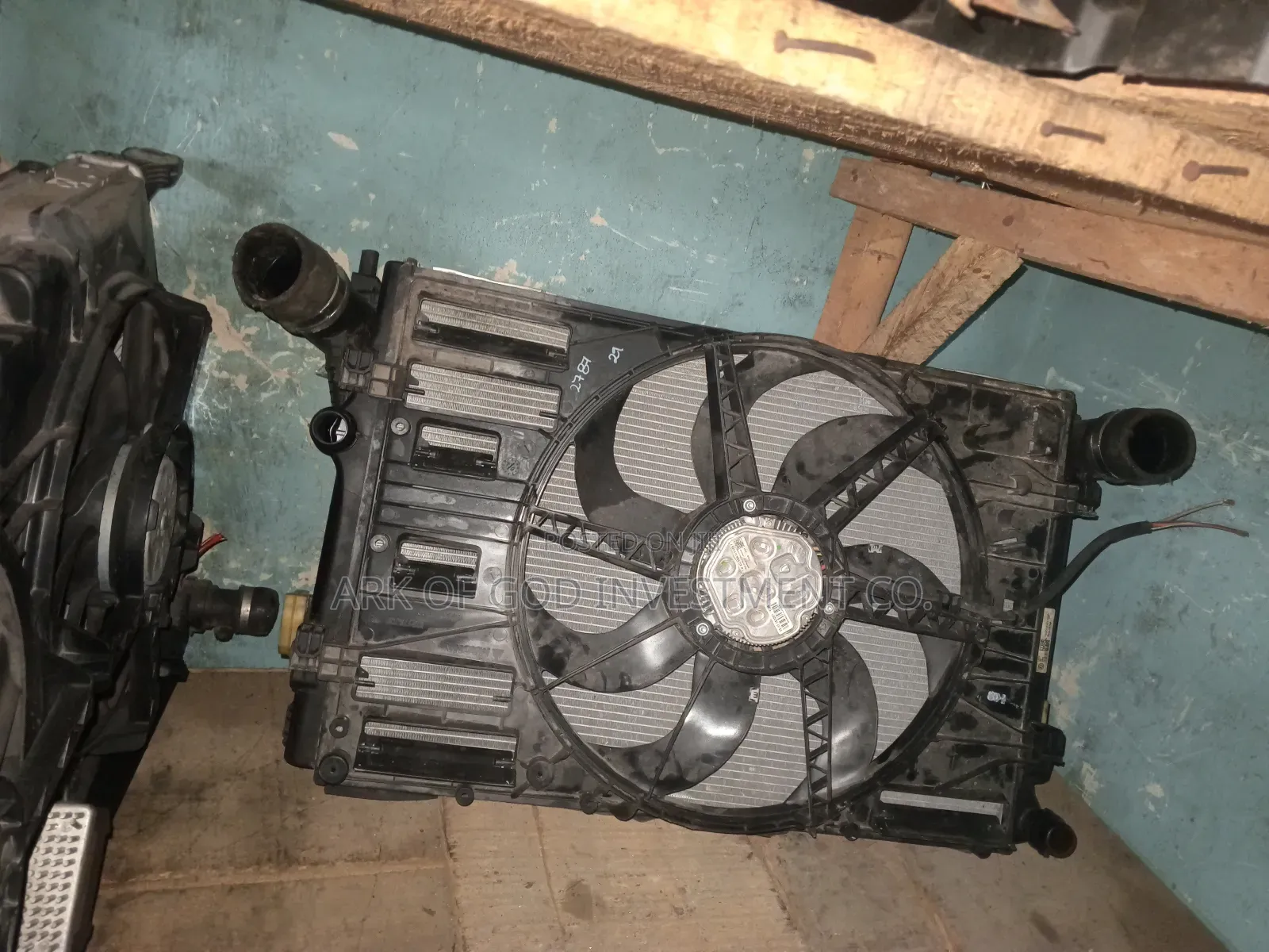 Radiator and Fan for Volkswagen Golf 7 2017