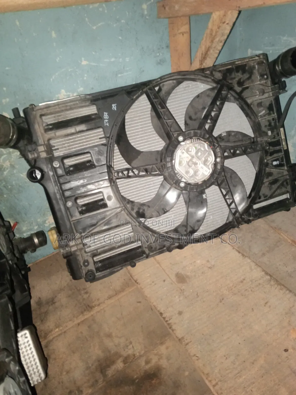 Radiator and Fan for Volkswagen Golf 7 2017