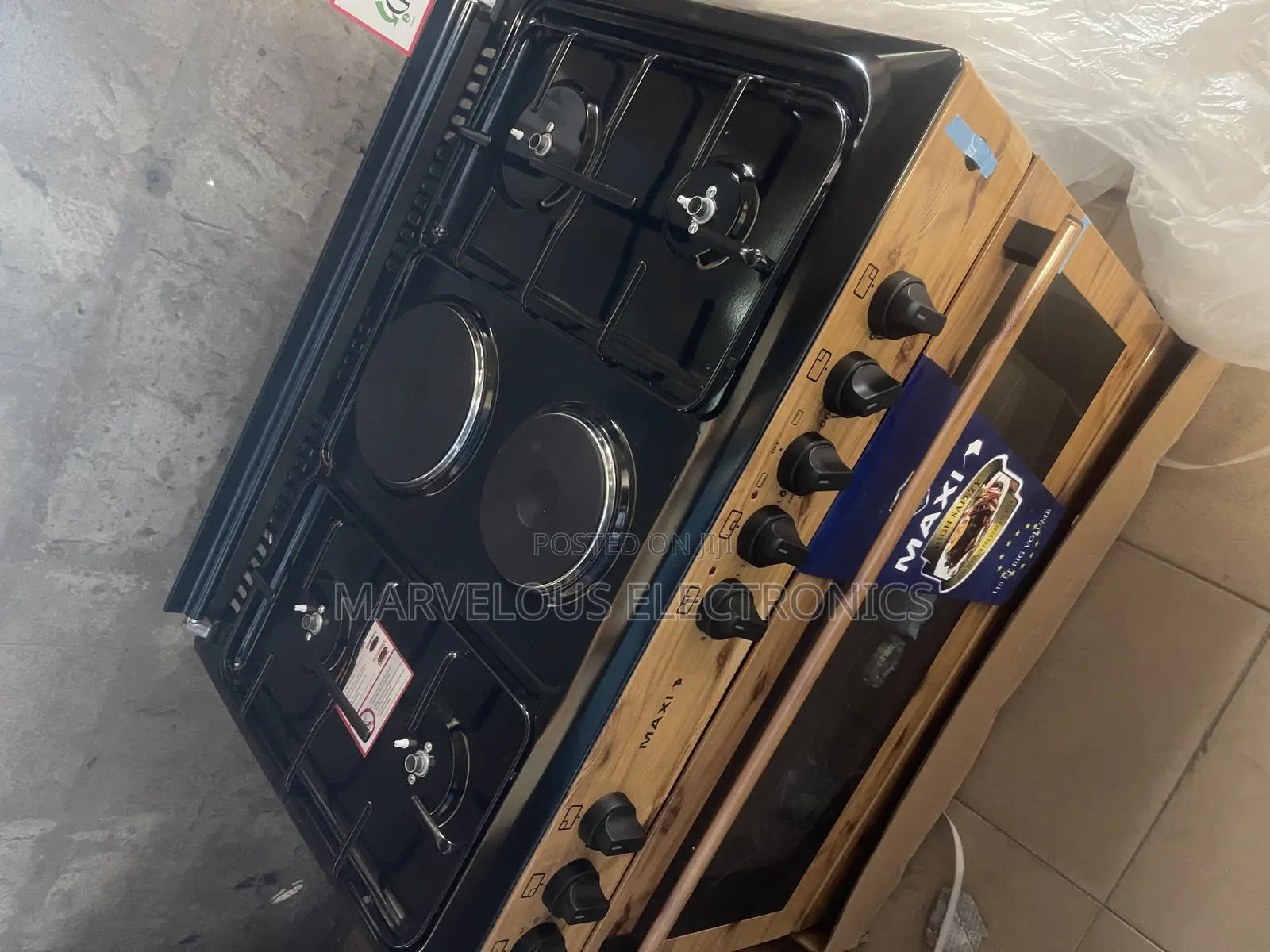 Brand New Maxi 60by90cm Automatic Standing Cooker