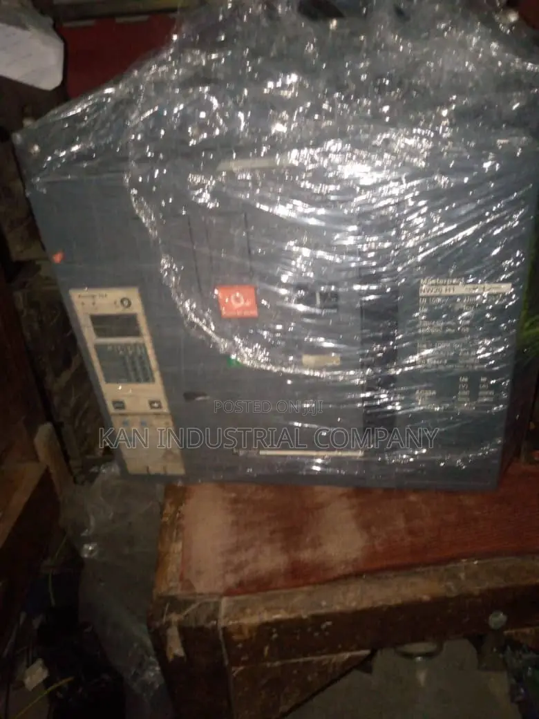 Air Breaker 3000 Amps 4pole
