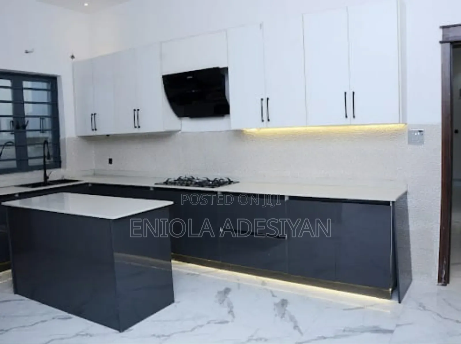 Furnished 6bdrm Mansion in Seagate Estate, Ikate for sale
