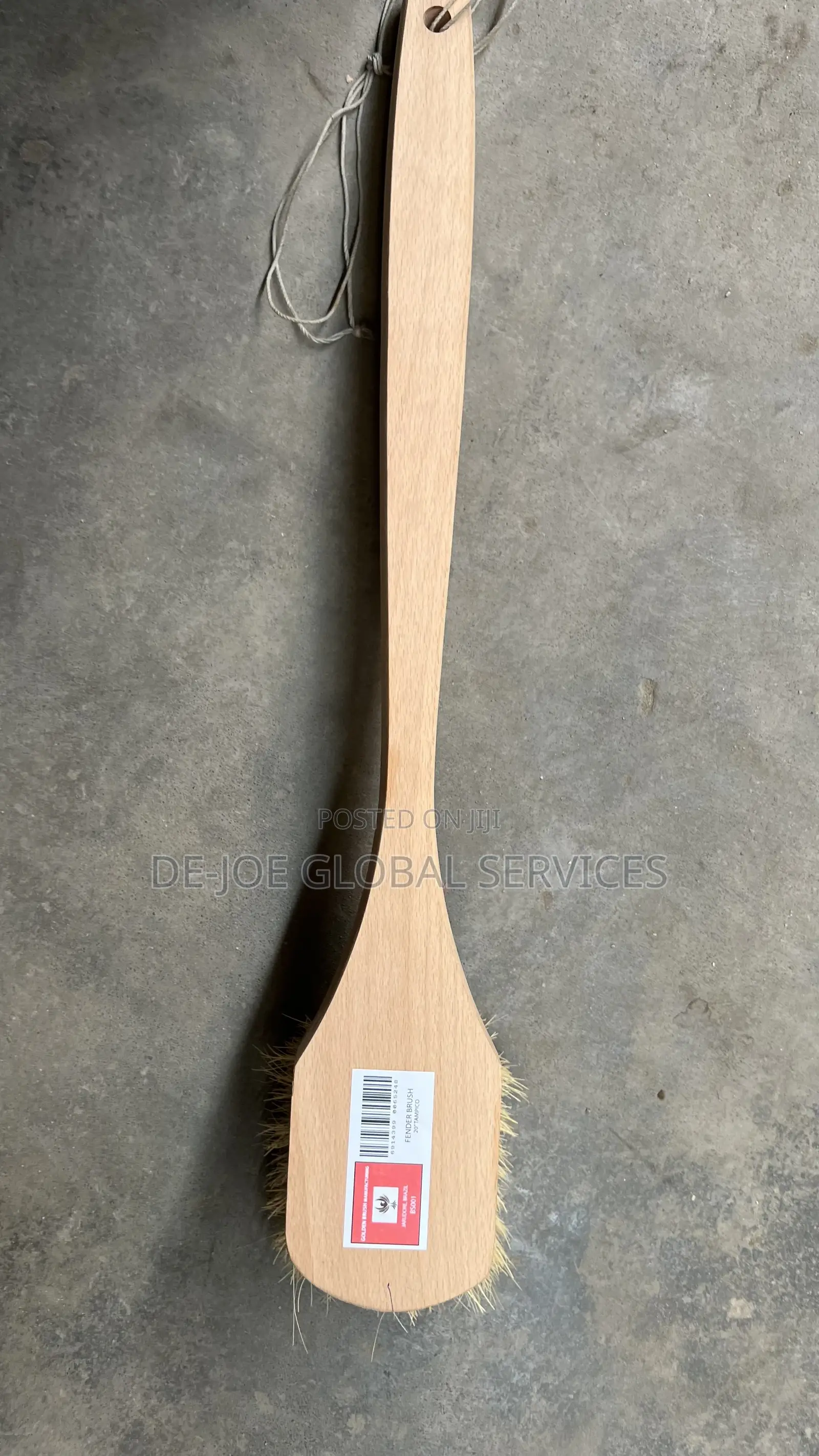 Fender Brush 20 Inches
