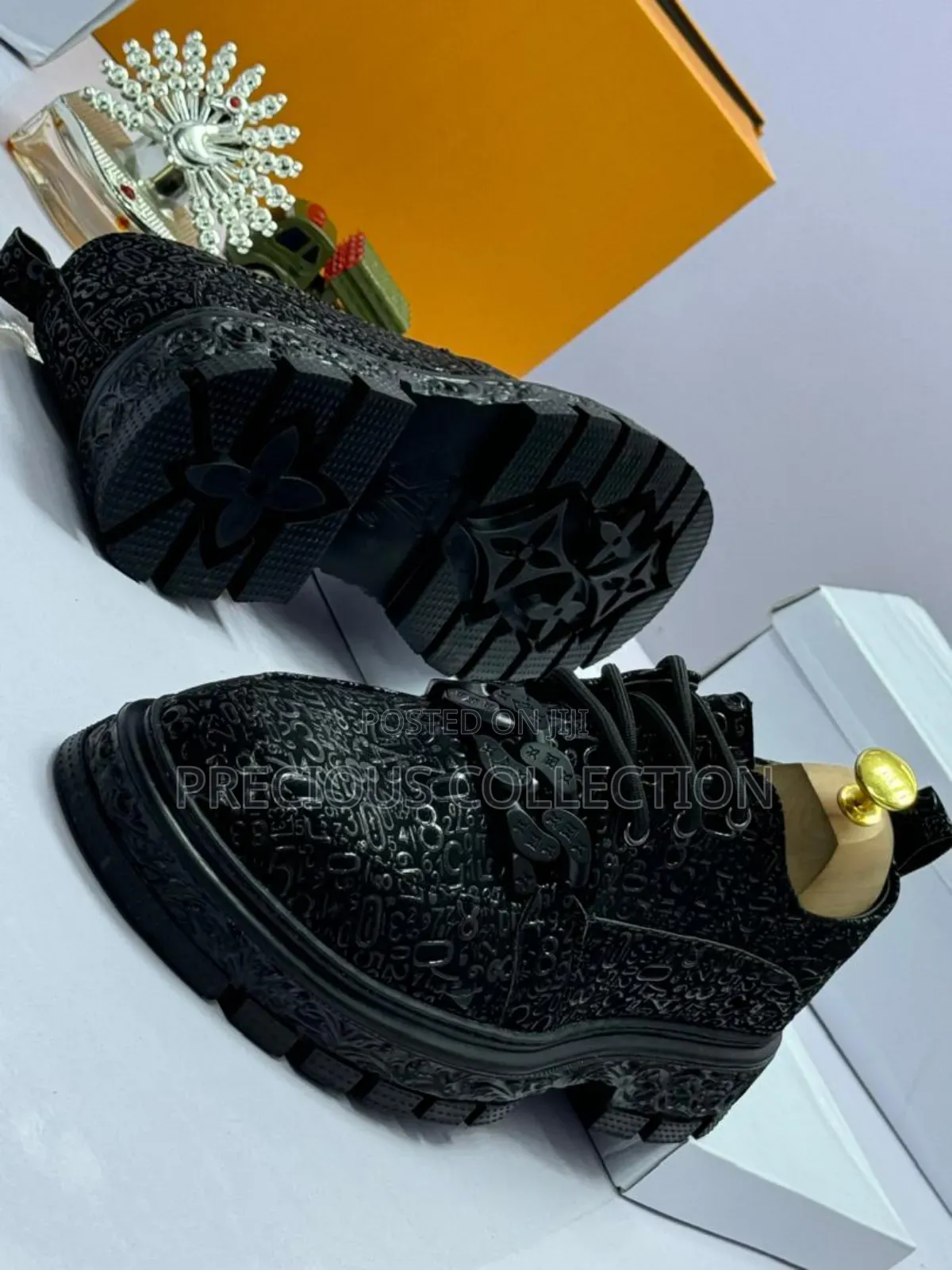 Mens Rough Sole Louis Vuitton Leather Shoe