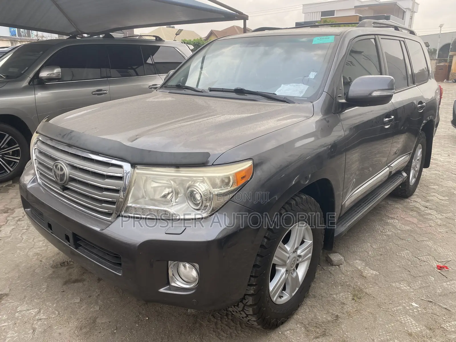 Toyota Land Cruiser 5.7 V8 2013 Gray