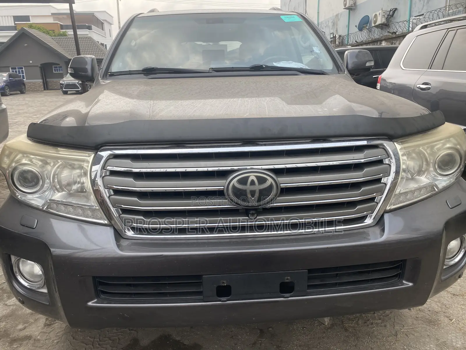 Toyota Land Cruiser 5.7 V8 2013 Gray