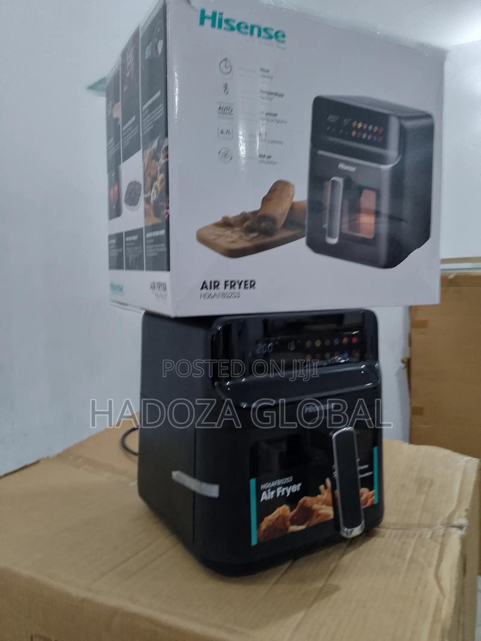 Space Saving Air Fryer by Hisense