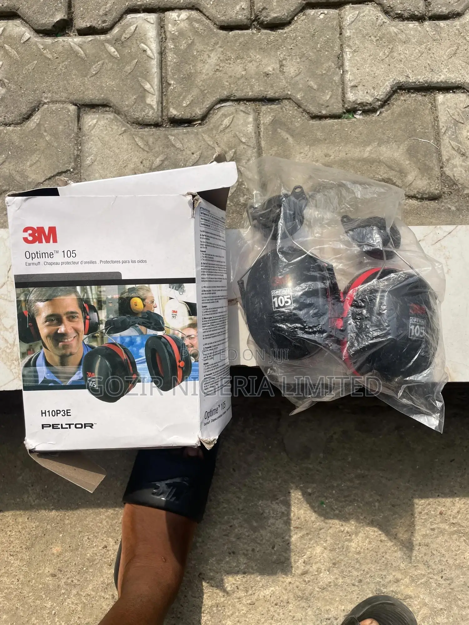 3m Peltor Ear Muff (Optime 105)