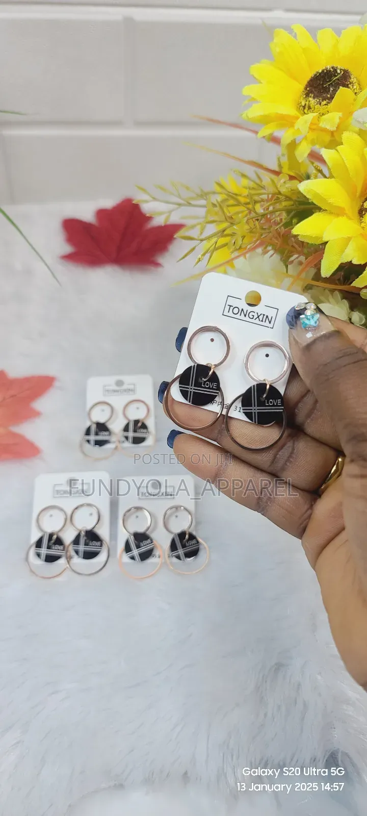 Female Rosegold Earring