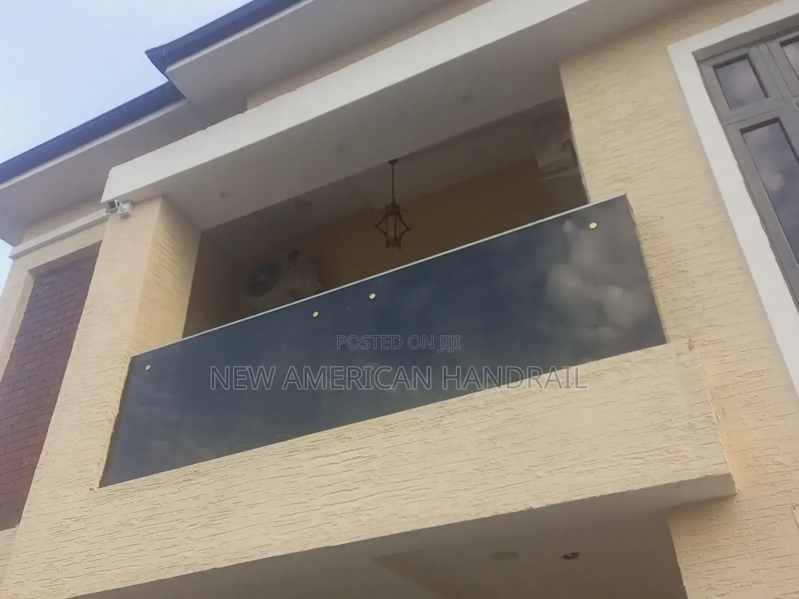 Strong and Latest Foreign Glass Handrails for Your Buildings