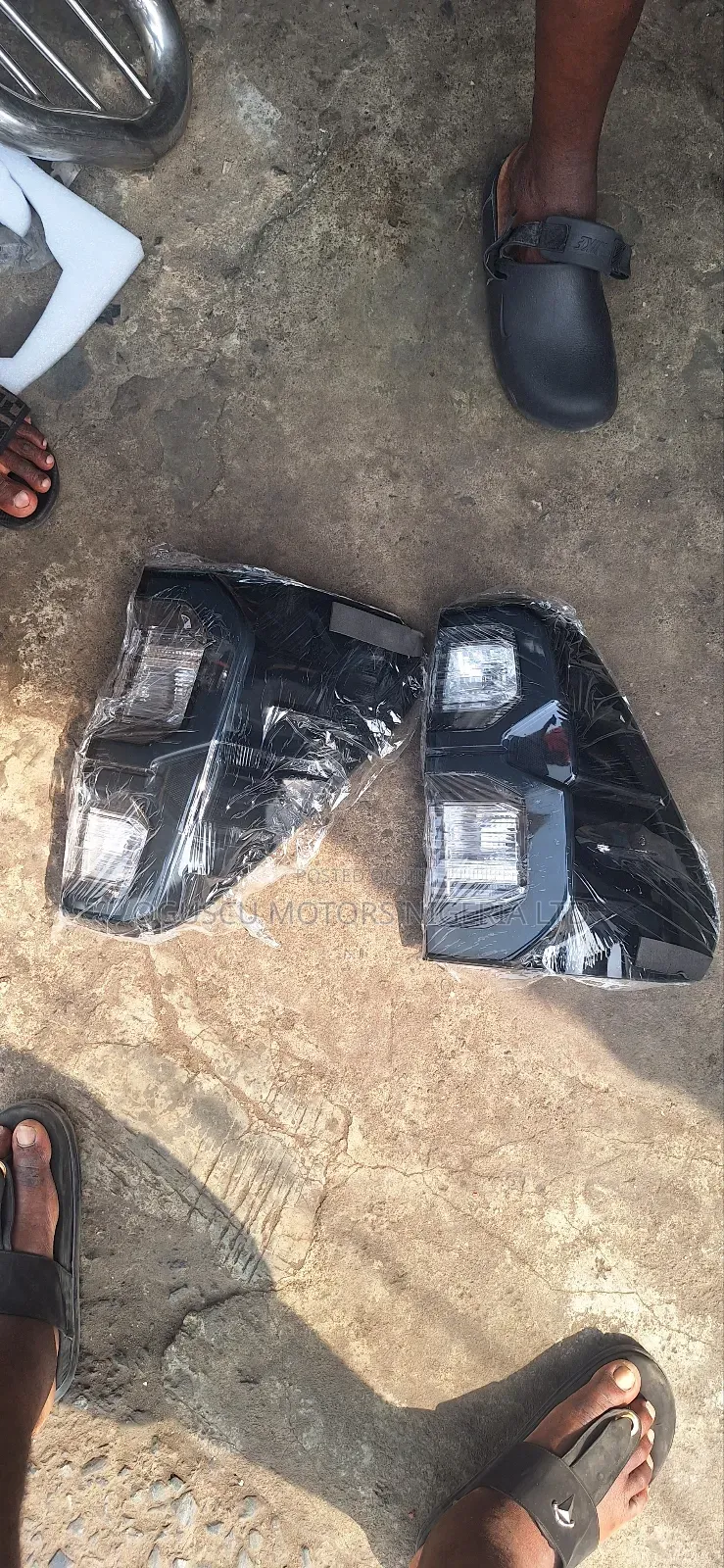 Set Back Light Hilux 2020-2021-2022 Black