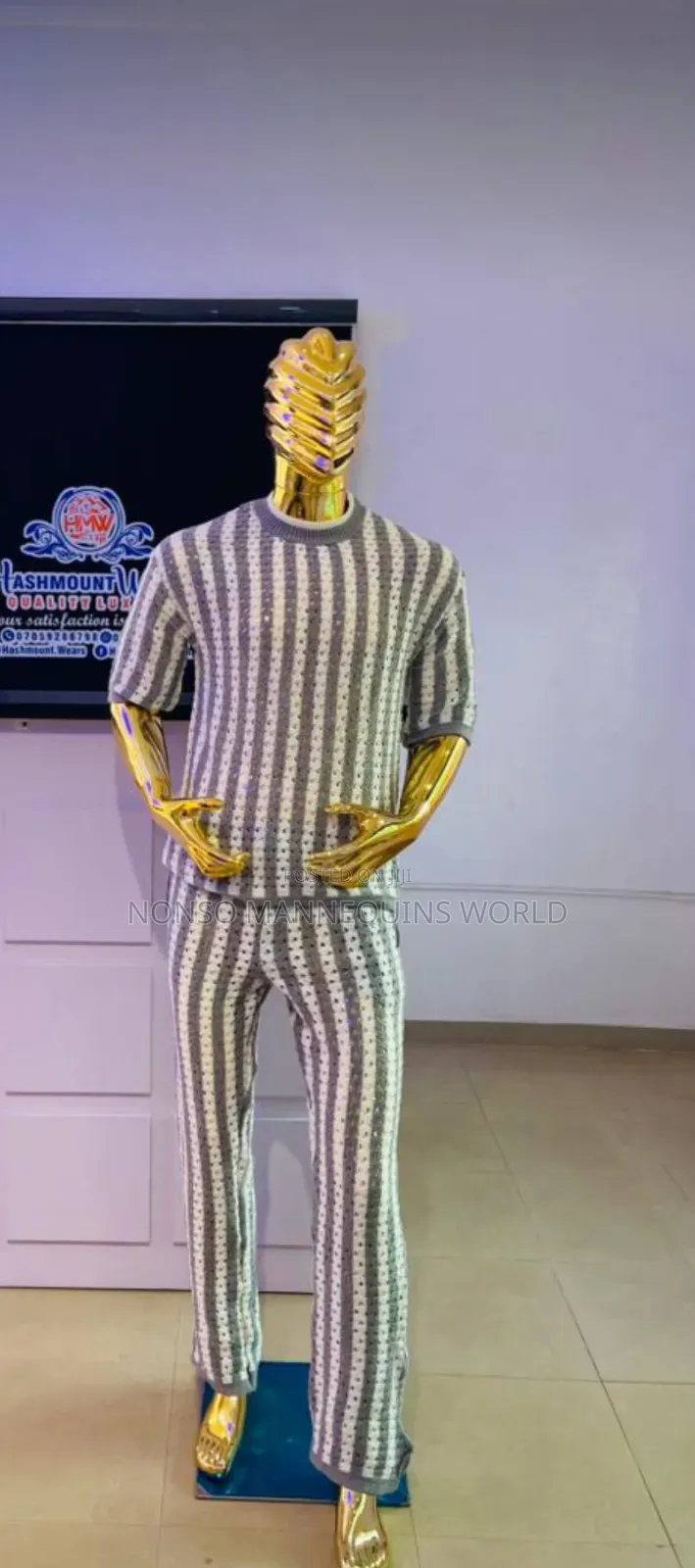Male Spider Face Huge Gold Chrome Mannequin