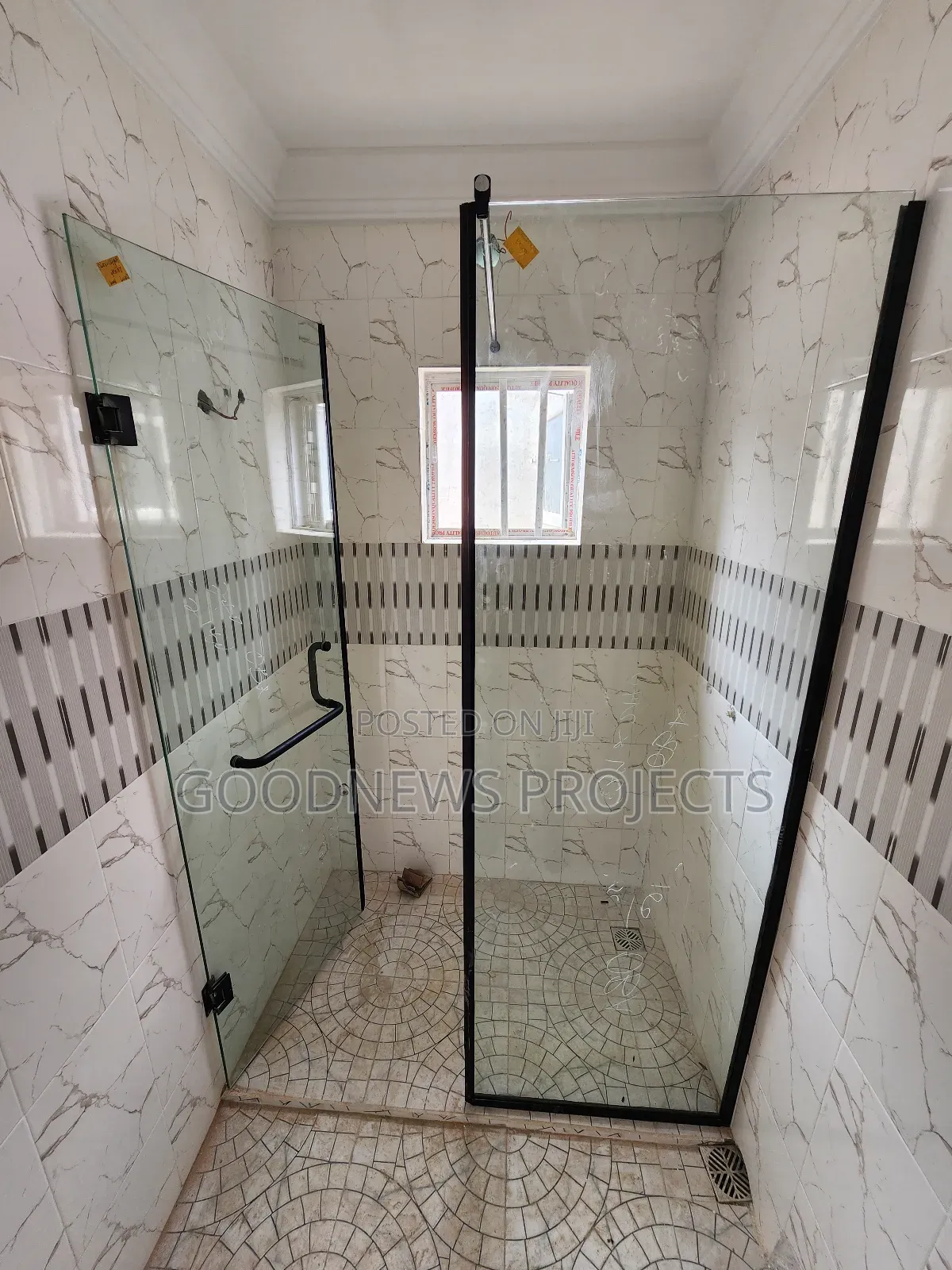 Black Hinged Toilet Glass Partitioning