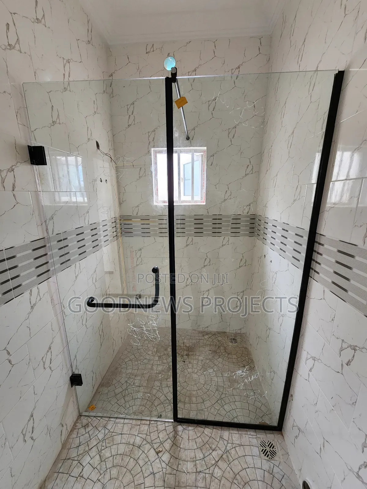 Black} Hinged Shower Glass Door
