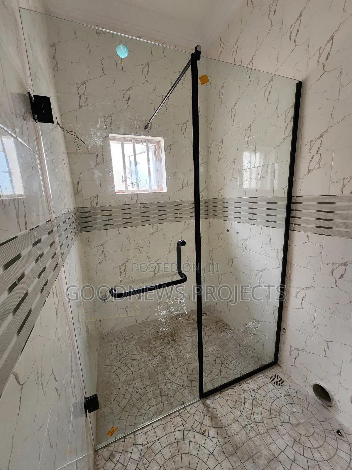 Black} Hinged Shower Glass Door