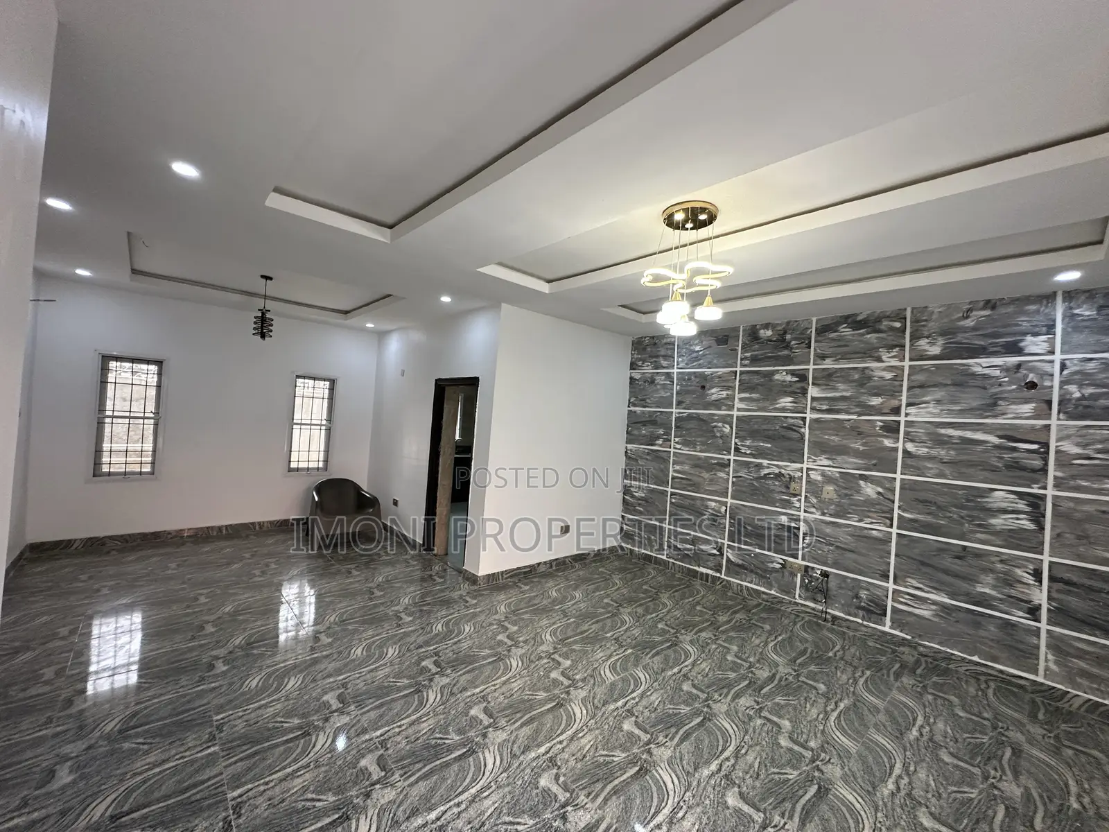 2bdrm Block of Flats in Fo1, Kubwa for rent
