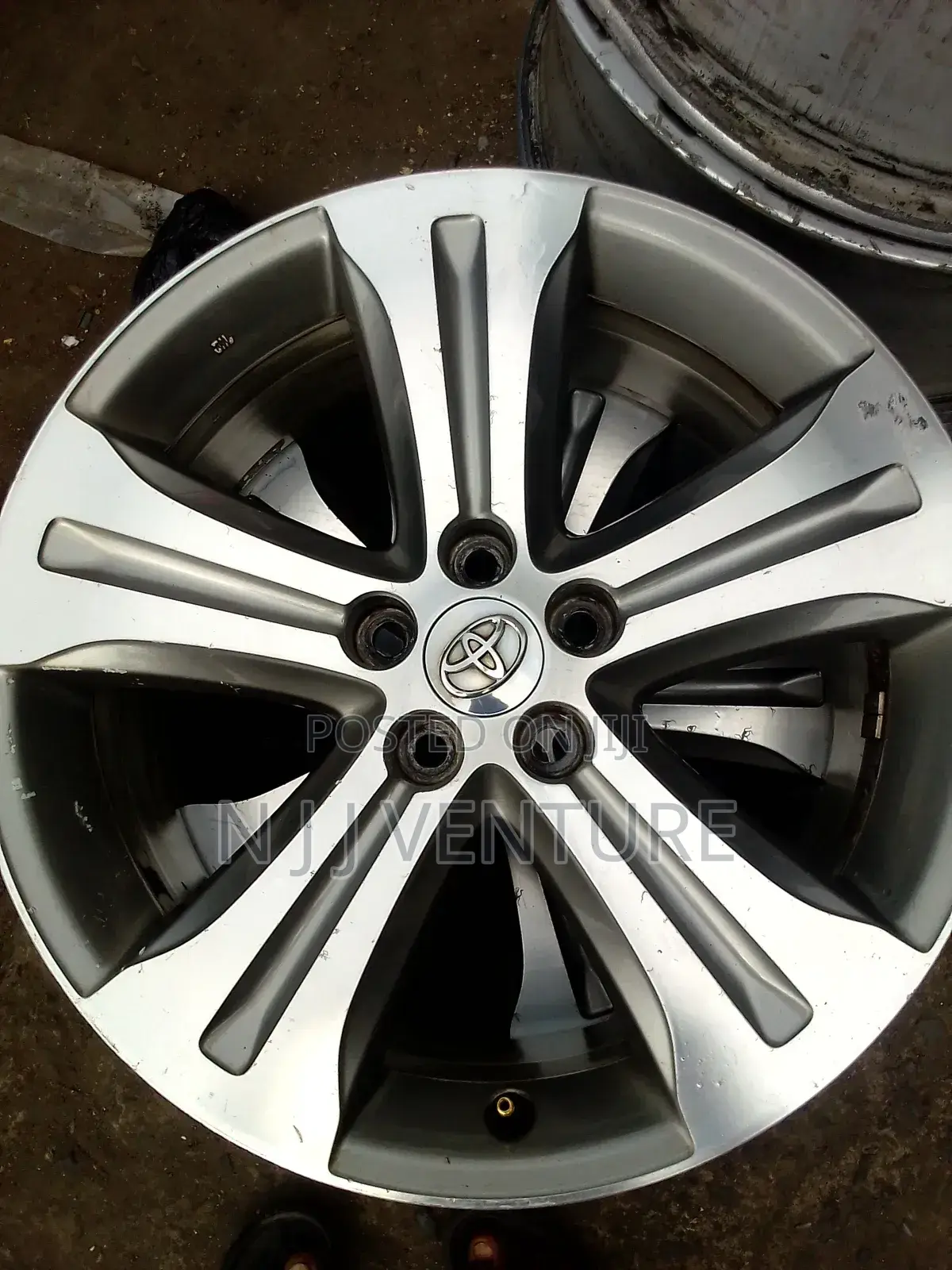 19rim for Toyota Highlander
