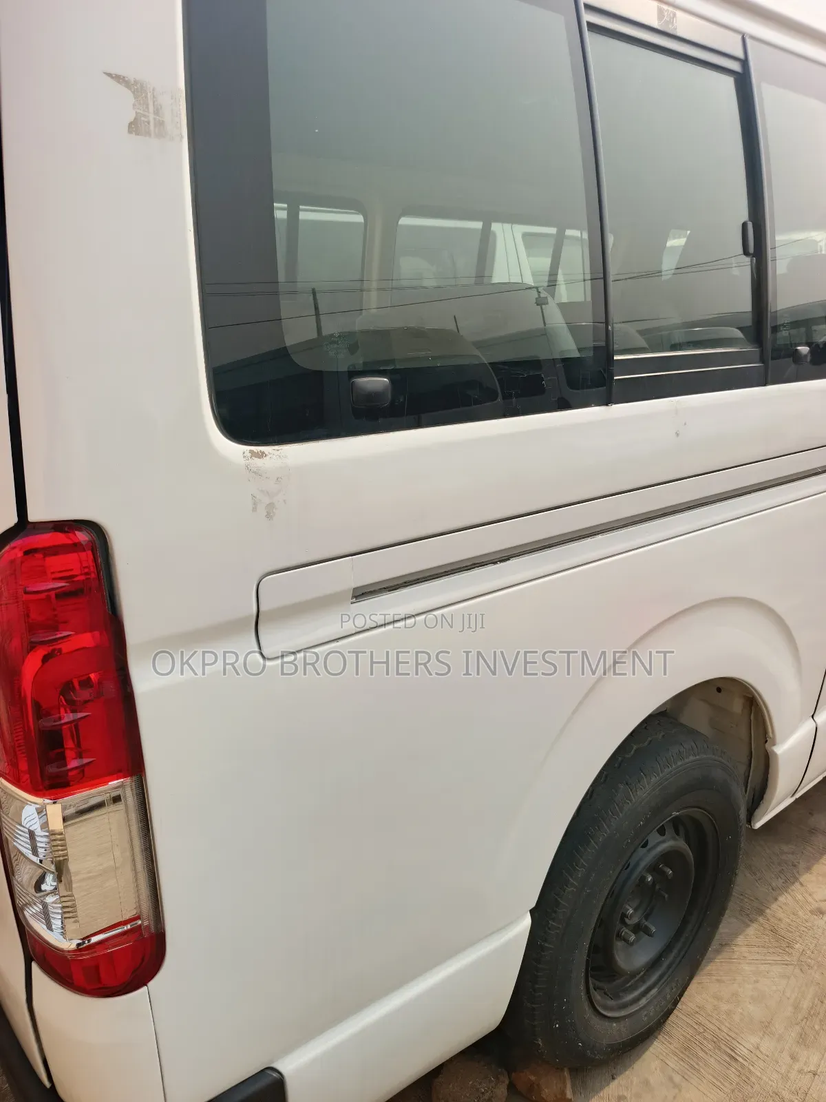 Toyota HiAce 2008 White