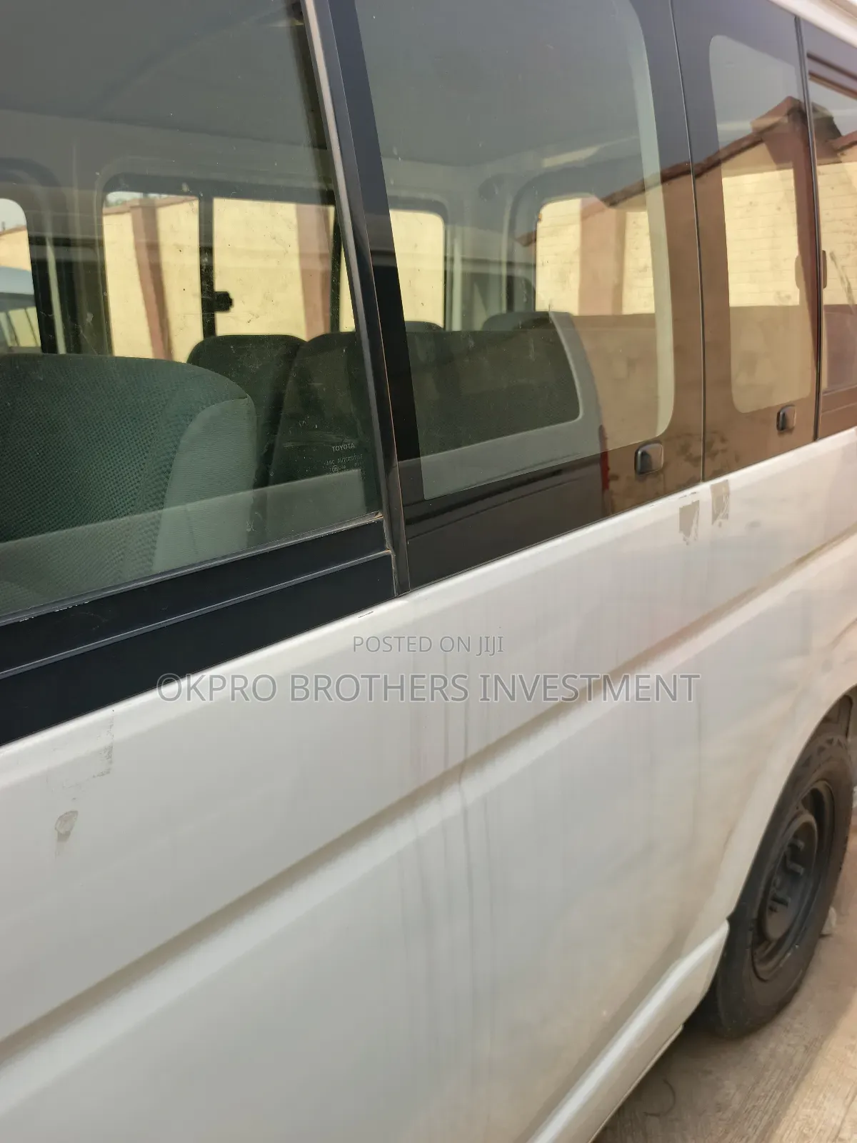 Toyota HiAce 2008 White