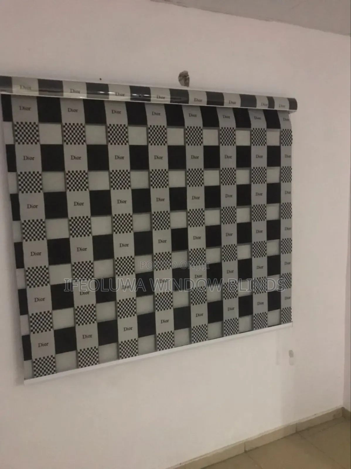 Shining Black Day and Night Window Blinds