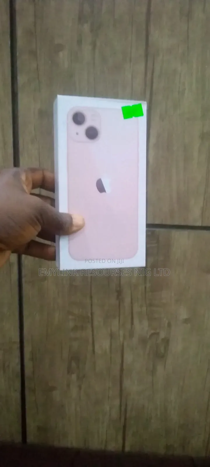 New Apple iPhone 13 128 GB Pink
