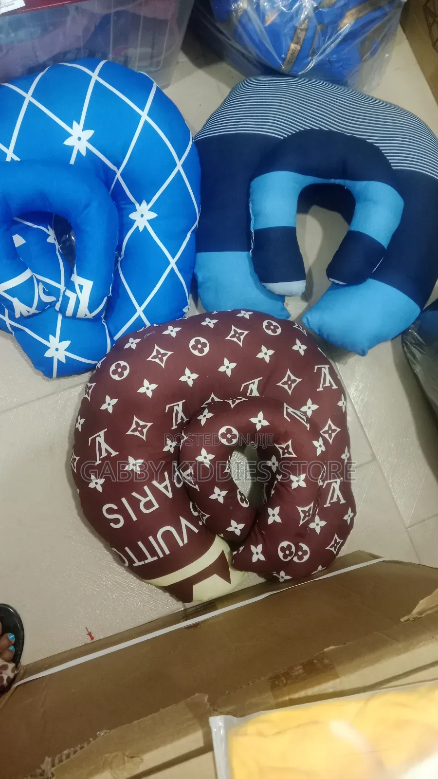 Nursing Pillow With Neck Pillow