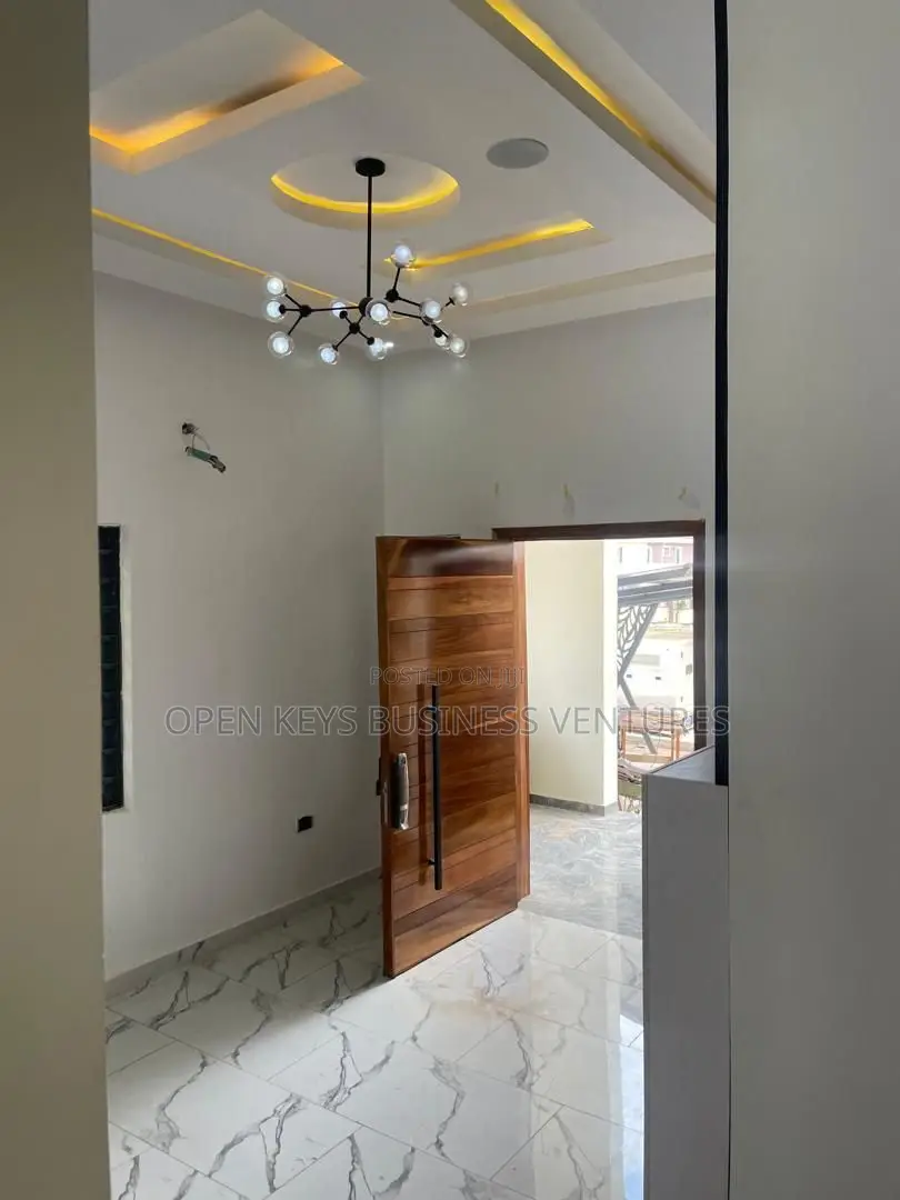 Smartly Eqipped 4 Bedroom Duplex