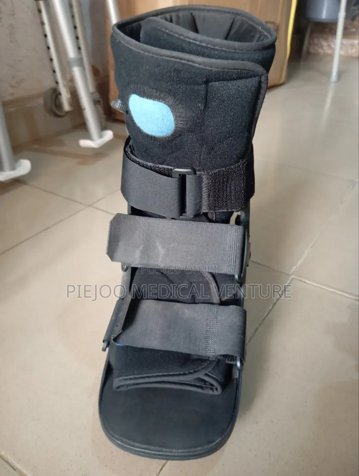 Aircast Orthopedic Boot