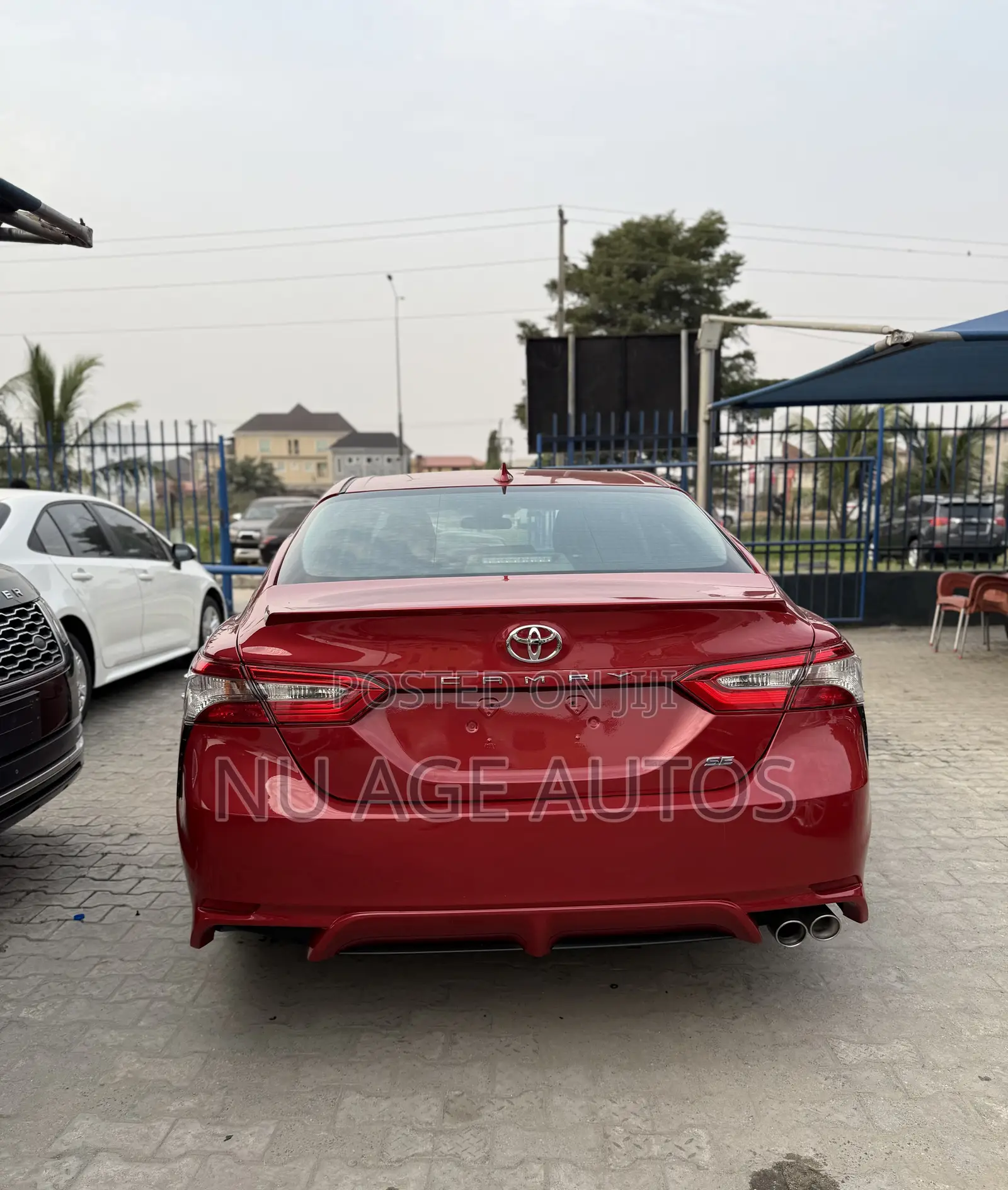 Toyota Camry SE (2.5L 4cyl 8A) 2019 Red