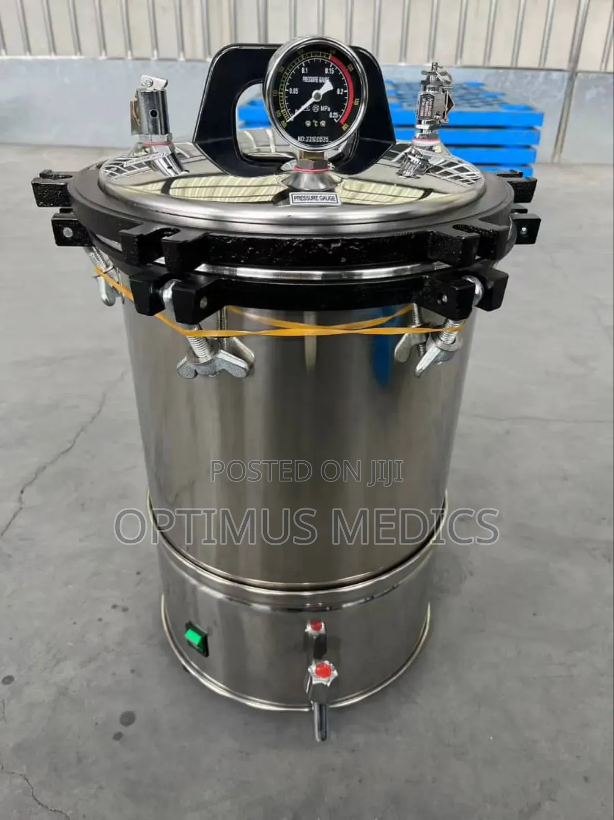 Autoclave.