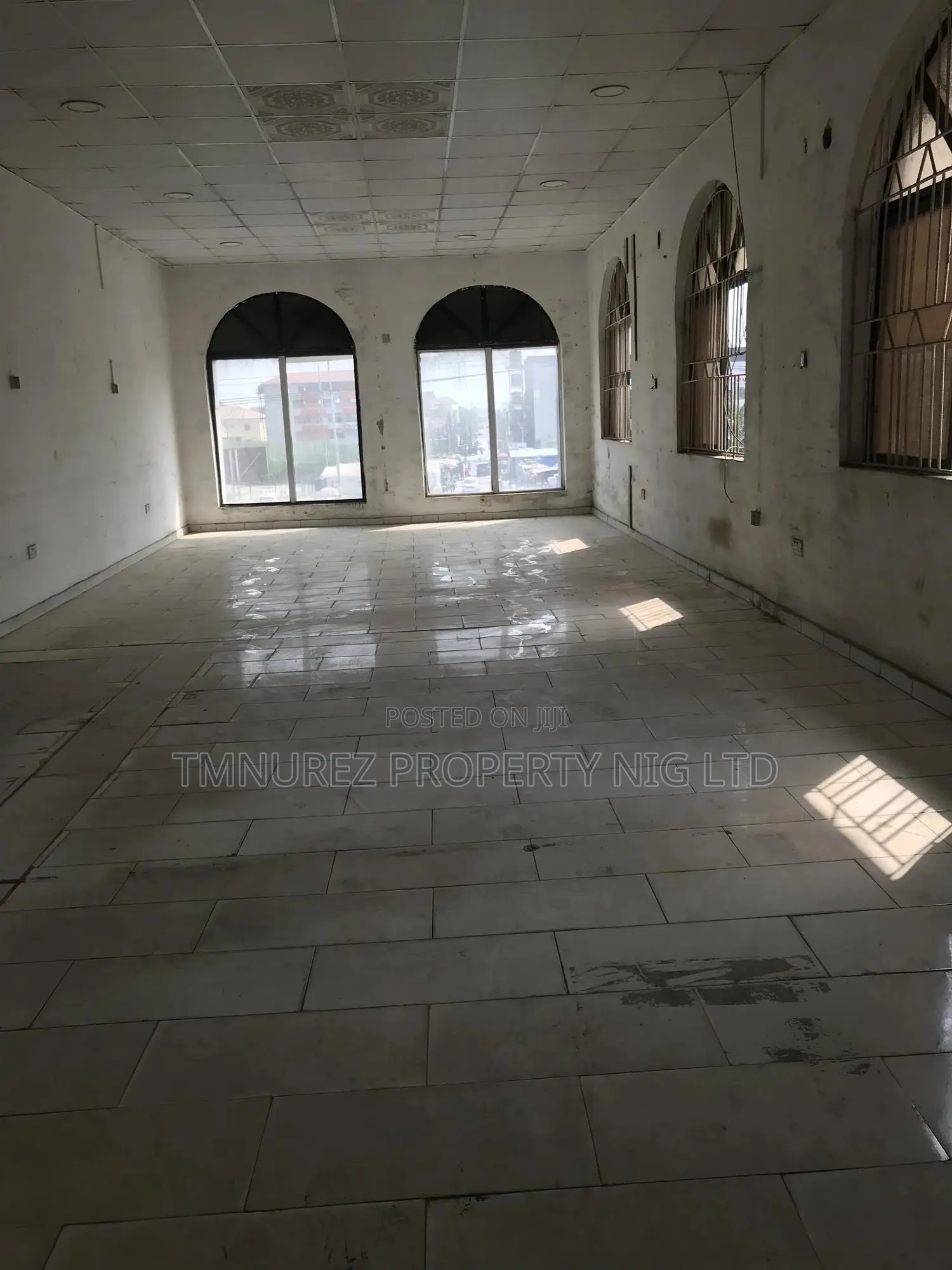 Open Space Show Room