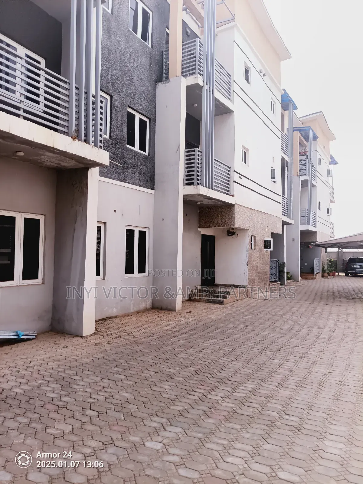 4bdrm Townhouse / Terrace in Terraces, Wuye for rent