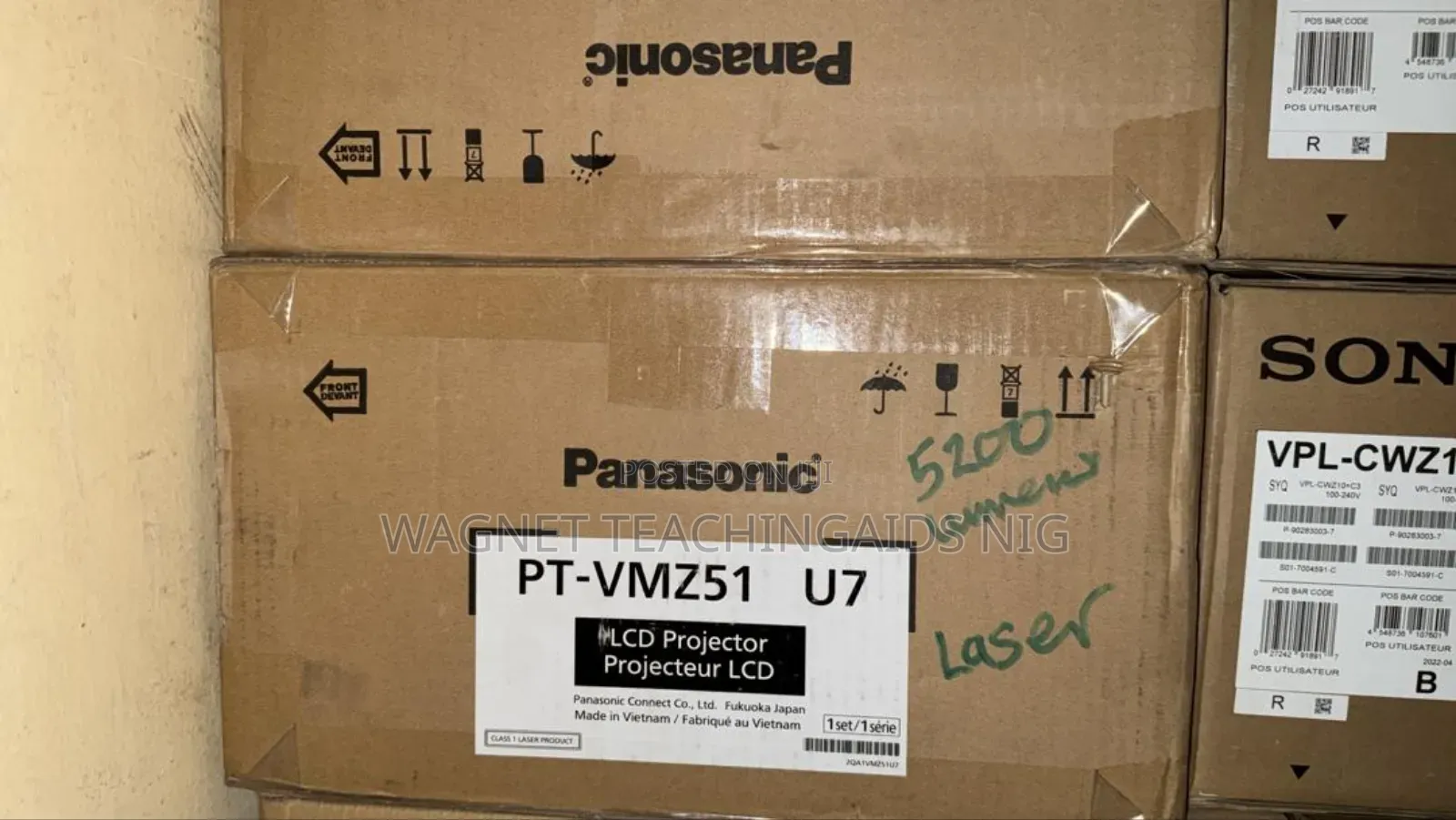 Sales And Free Delivery Of All Models Of Projectors