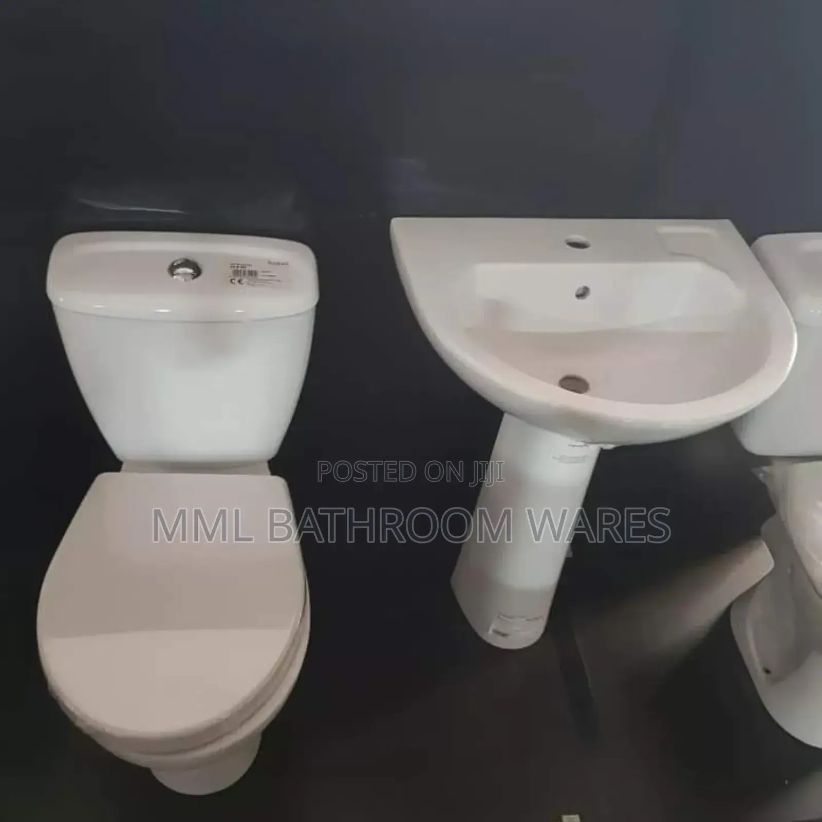 Twyford Close Couple Wc