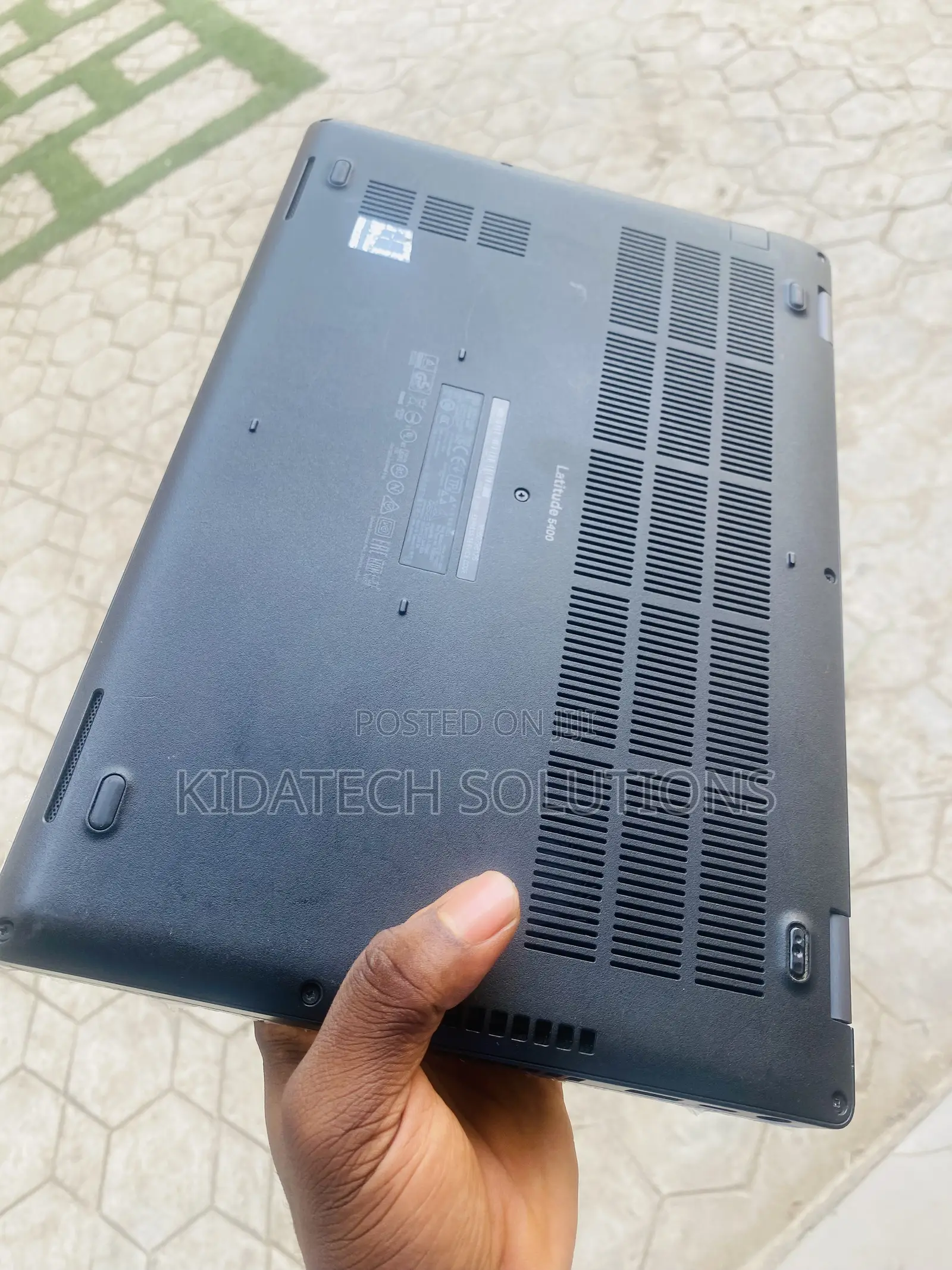 Laptop Dell Latitude 5400 8GB Intel Core I5 SSHD (Hybrid) 256GB