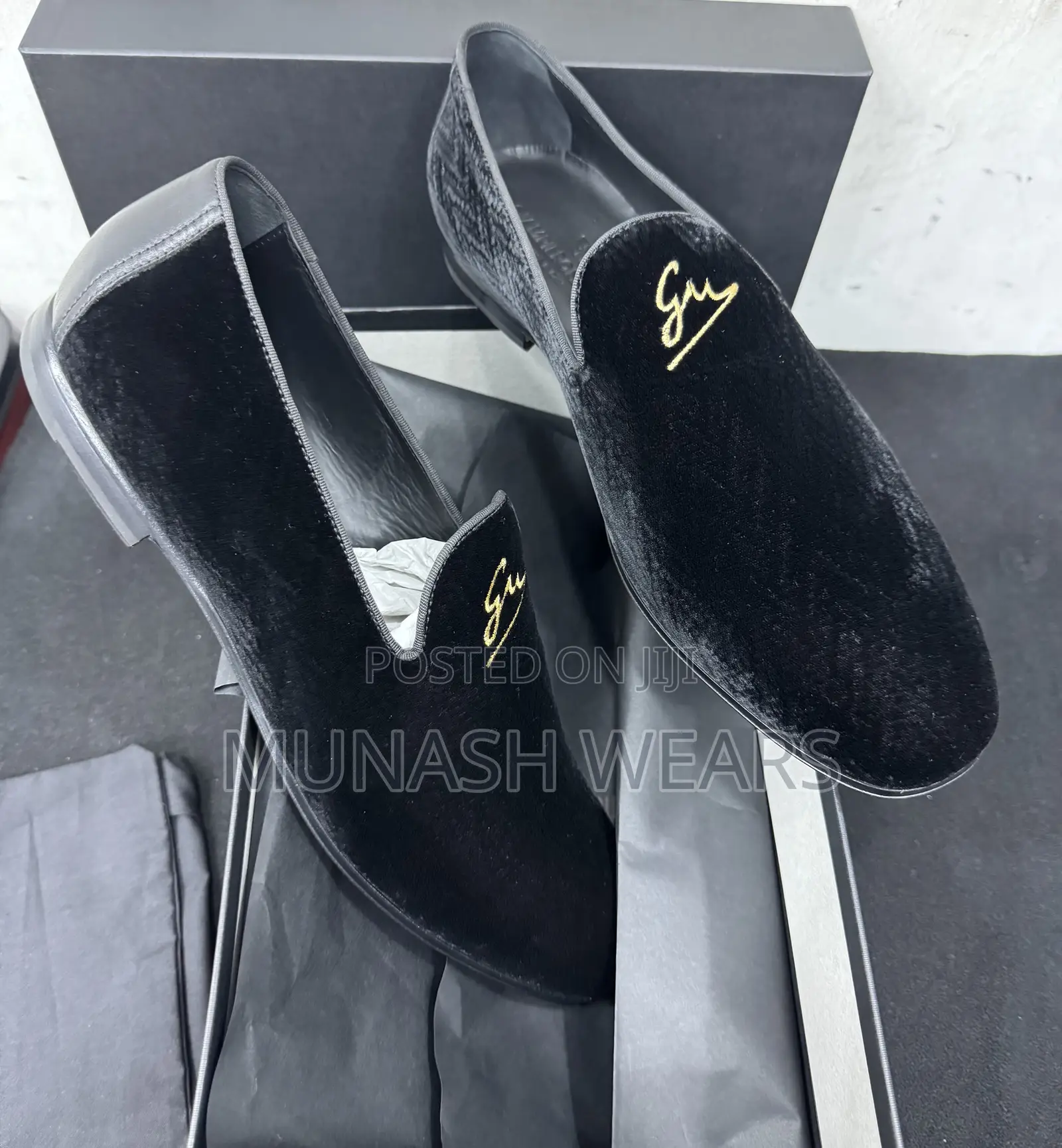 Italian Original Velvet Giamperionicola Shoe