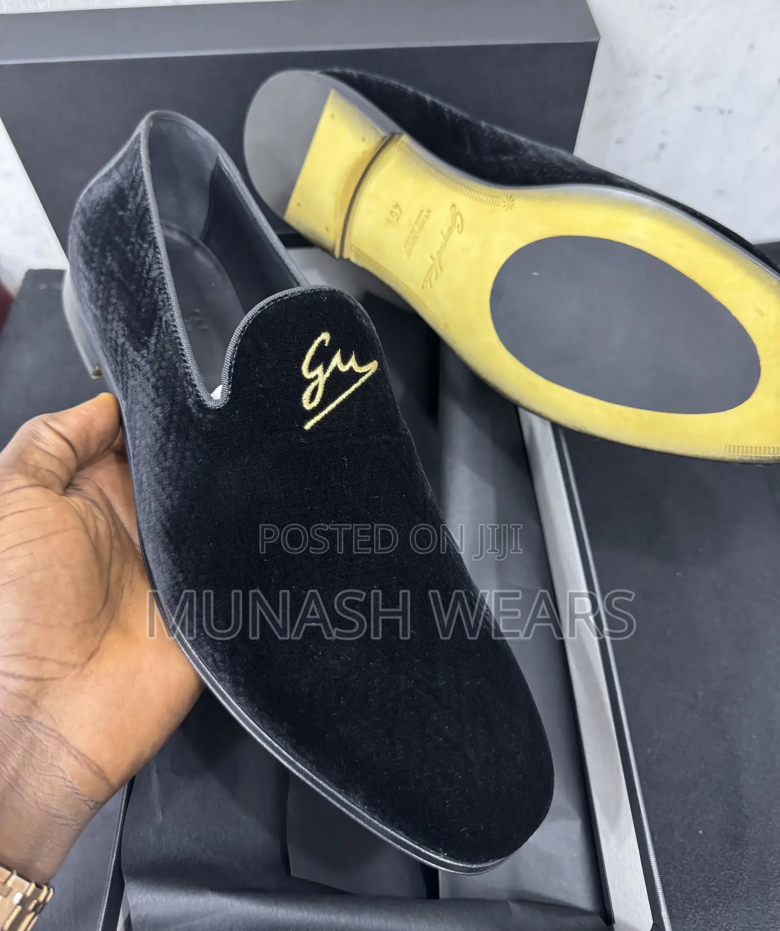 Italian Original Velvet Giamperionicola Shoe
