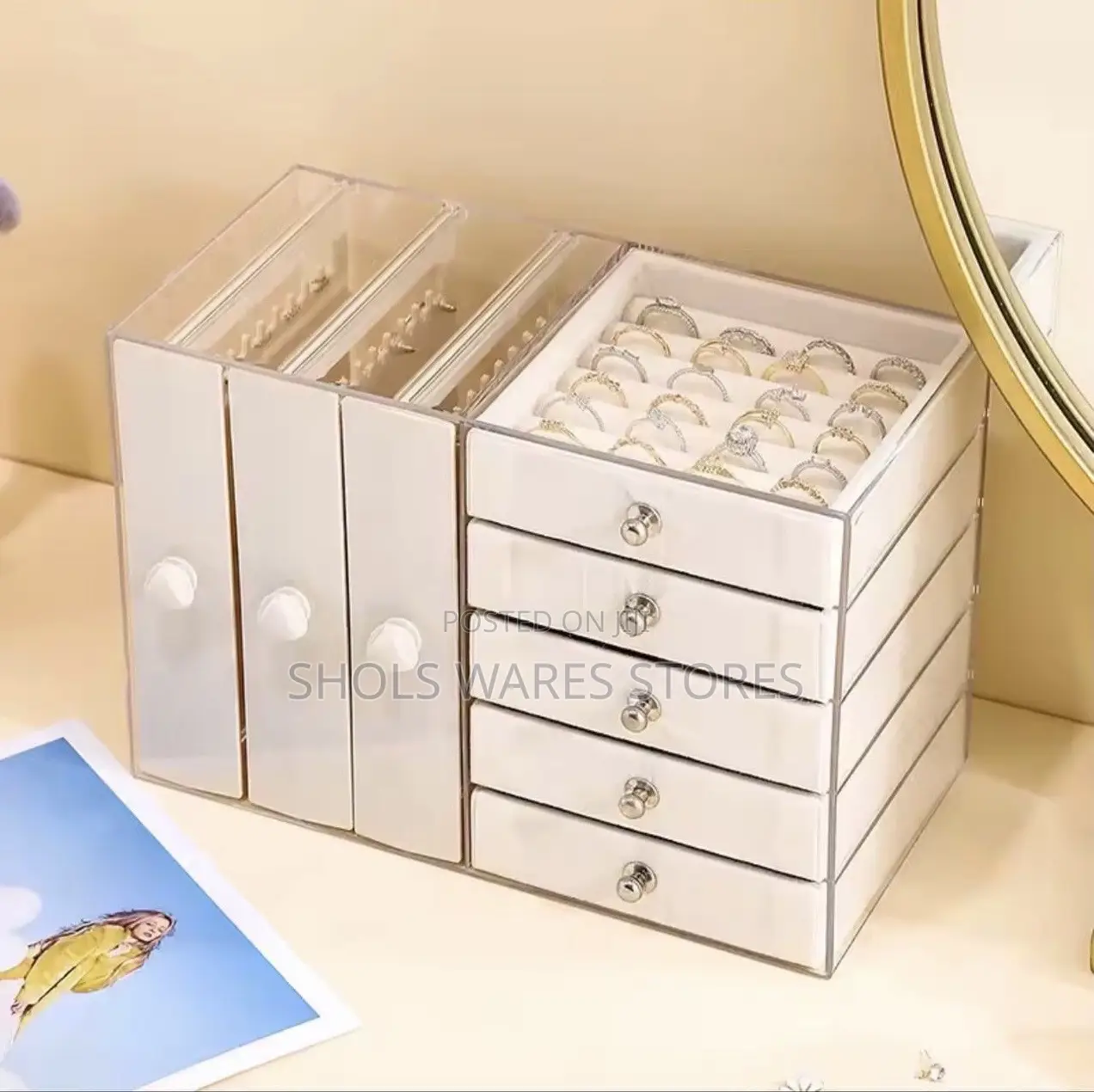 Exquisite Jewelry Box