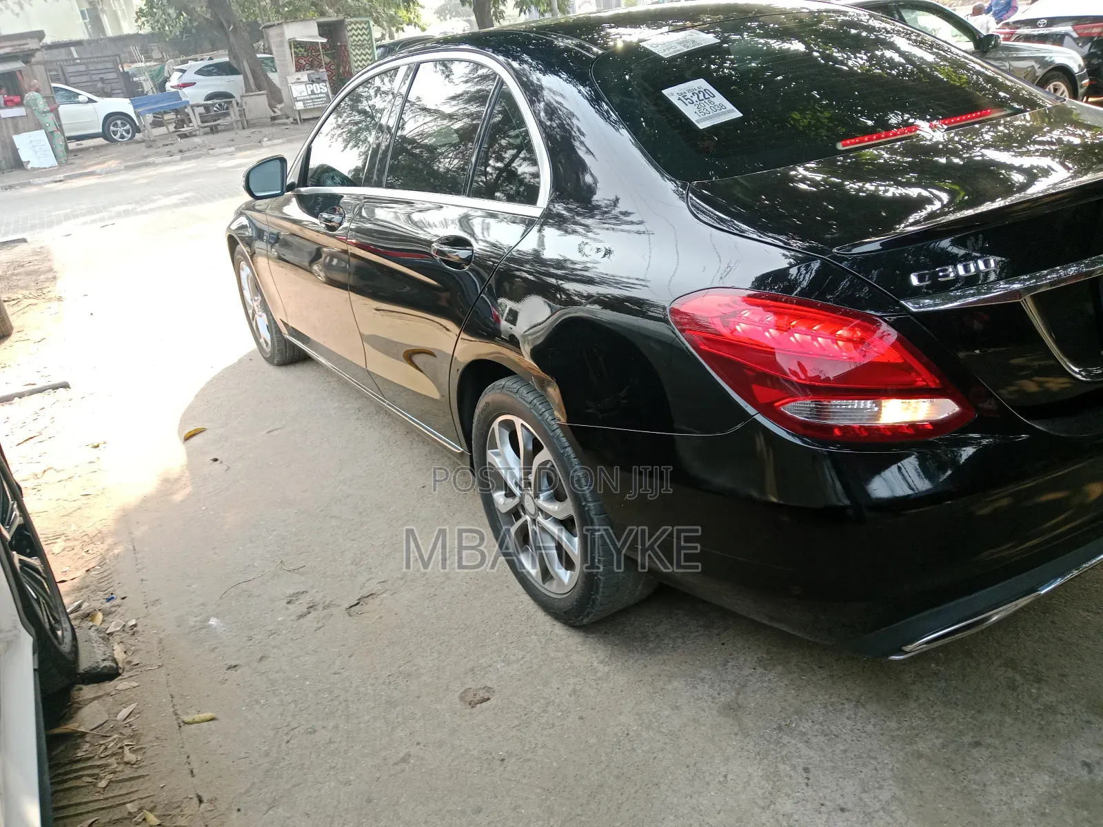 Mercedes-Benz C300 Luxury Sedan RWD (2.0L 4cyl 7A) 2016 Black
