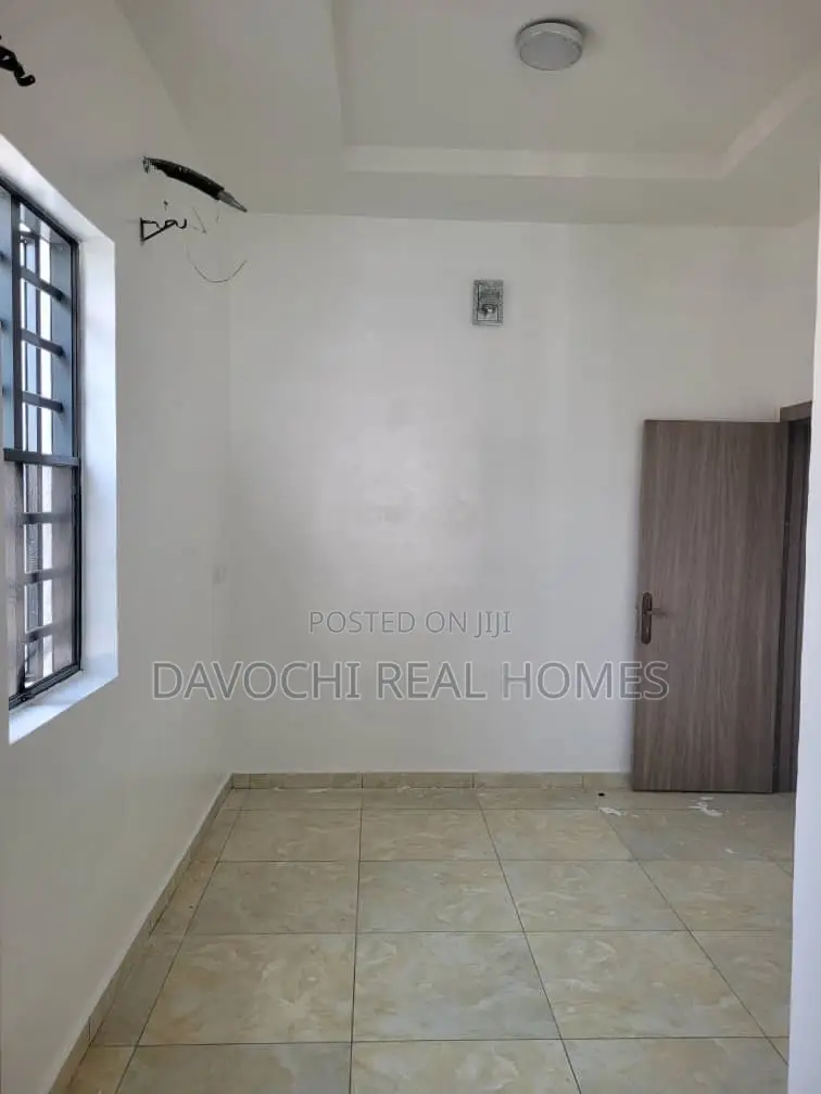 3bdrm Apartment in Chevron, Lekki for rent