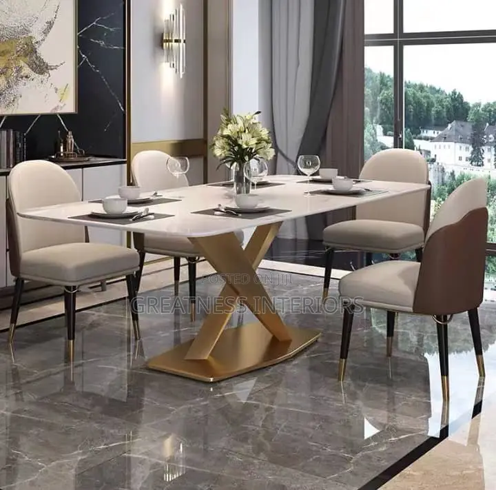 Luxurious Dining Table by 6