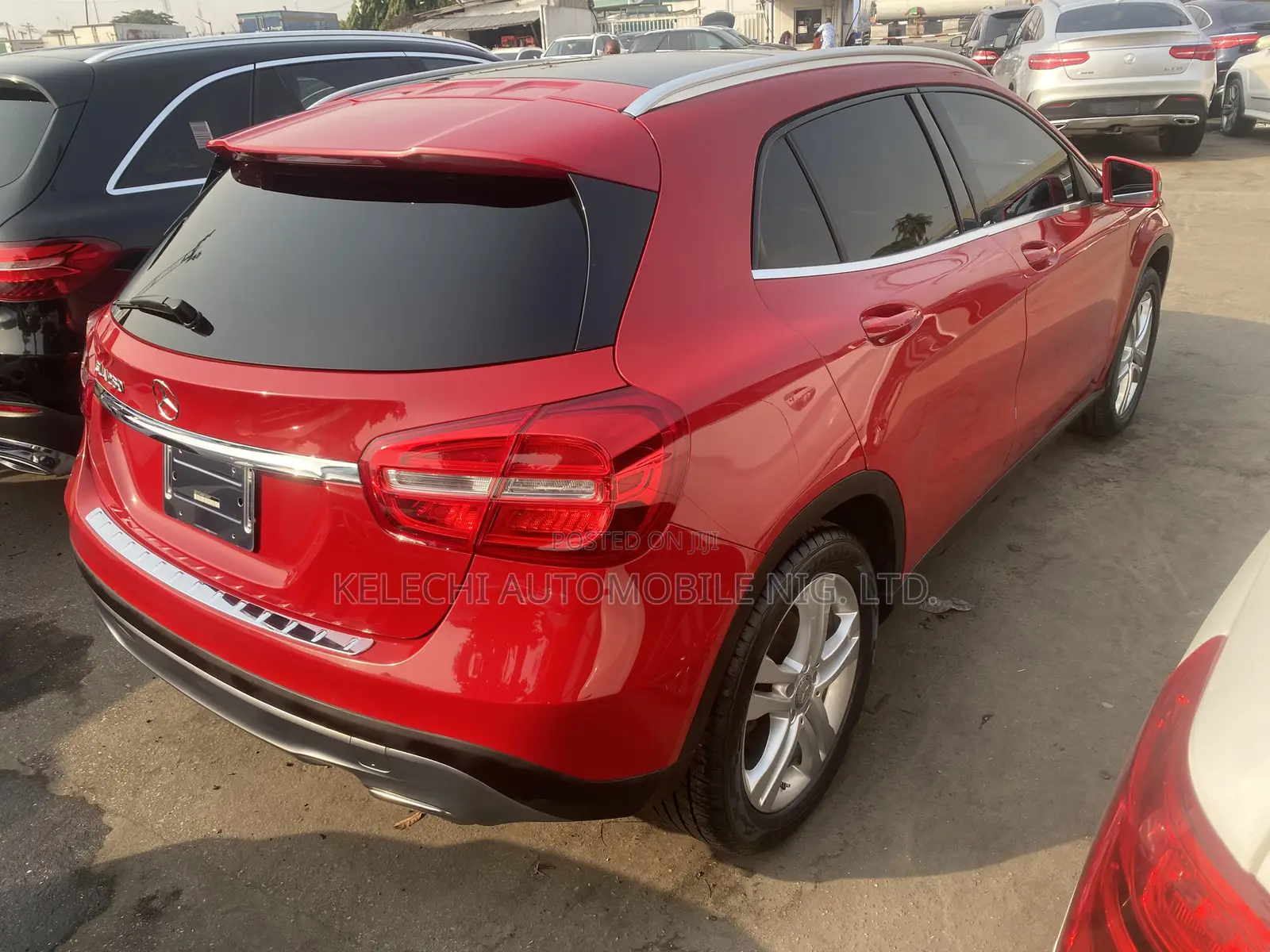 Mercedes-Benz GLA 250 2015 Red