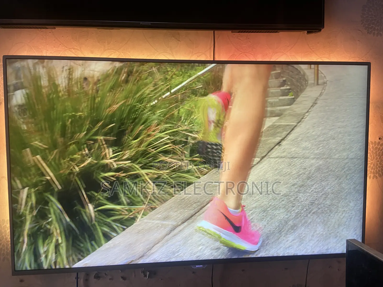 Philips 65inch Smart UHD TV With 3sided Ambilight UK Used