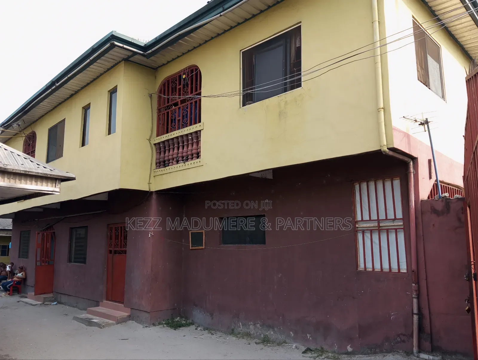 7bdrm Block of Flats in Off Omachi Estate,, Port-Harcourt for sale