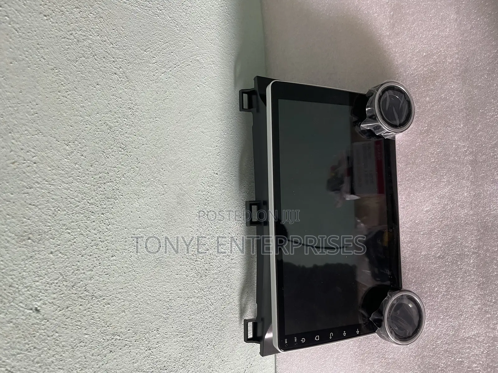 Toyota Solara Multimedia Player