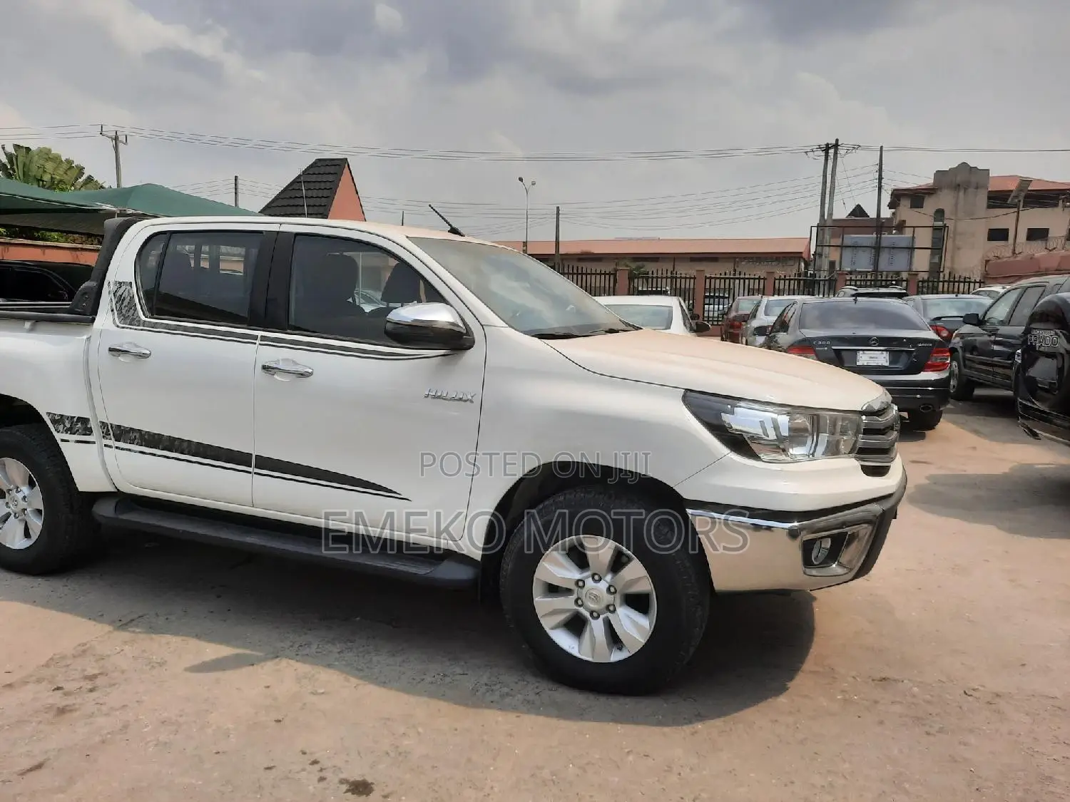 Toyota Hilux 2020 White