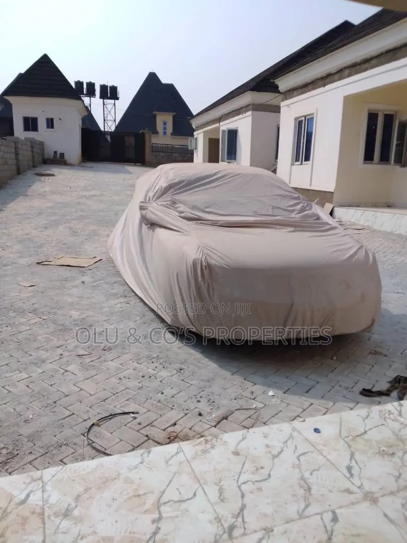 2bdrm Bungalow in Jedo District for rent