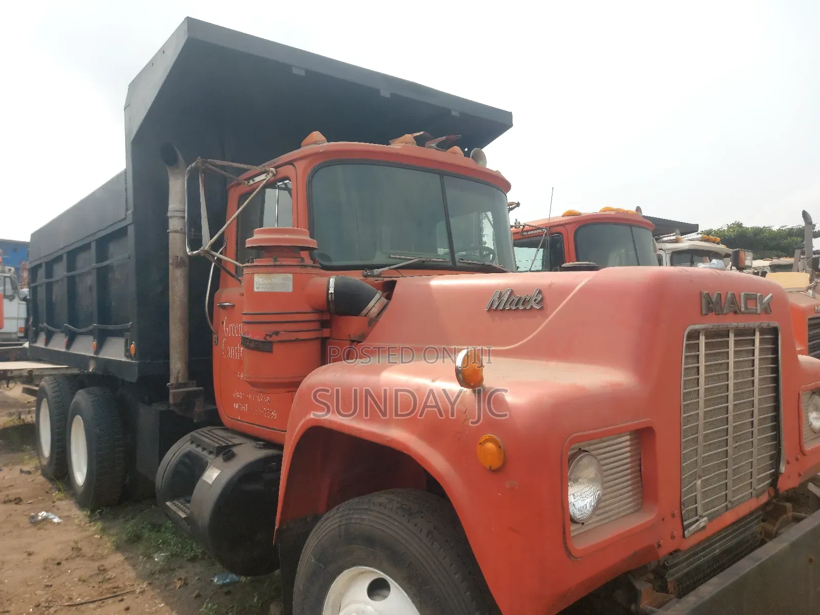 Clean 24valve R Model MACK Ten Tyres Dump Truck Superb Engi