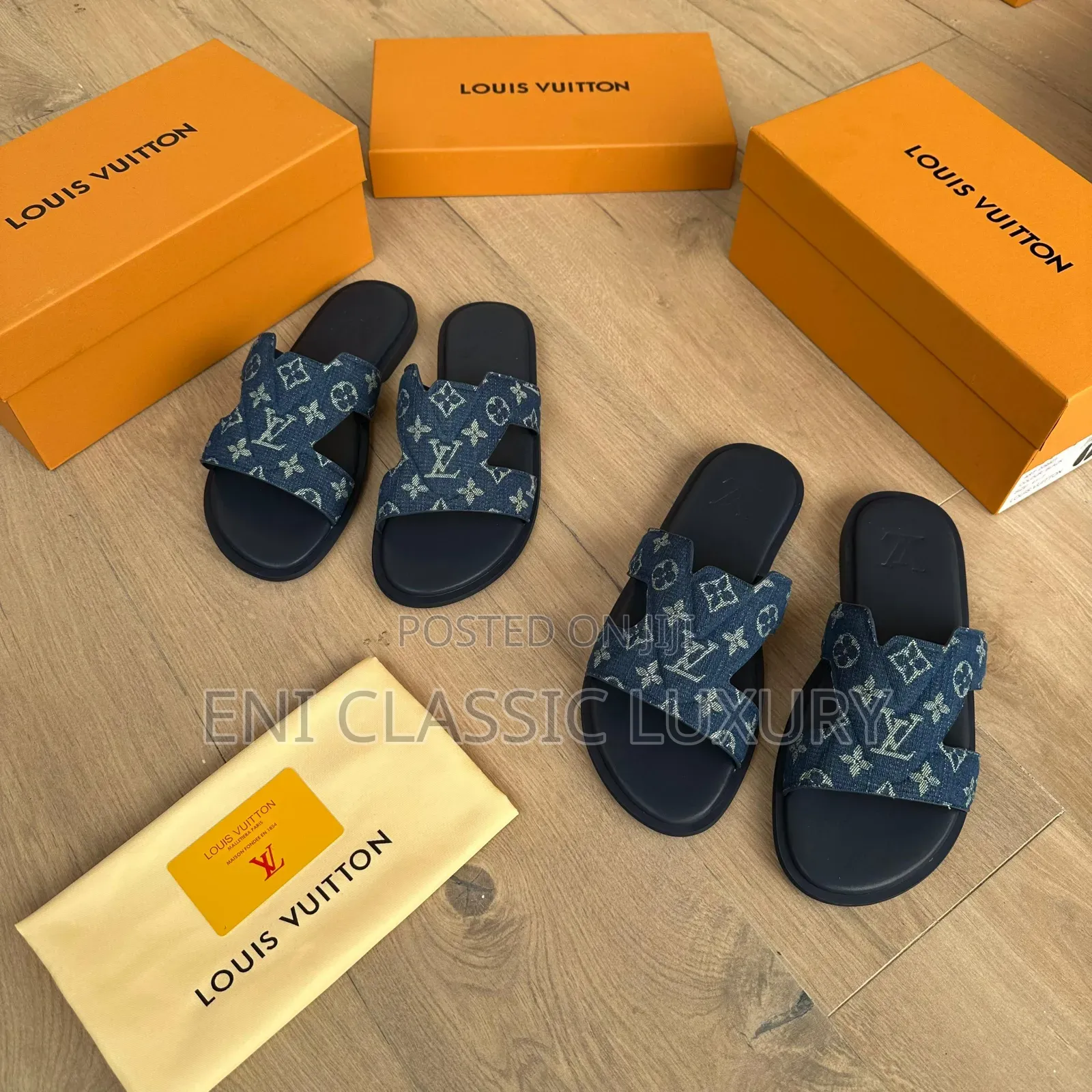 Original Luxury Leather Slippers Louis Vuitton Available